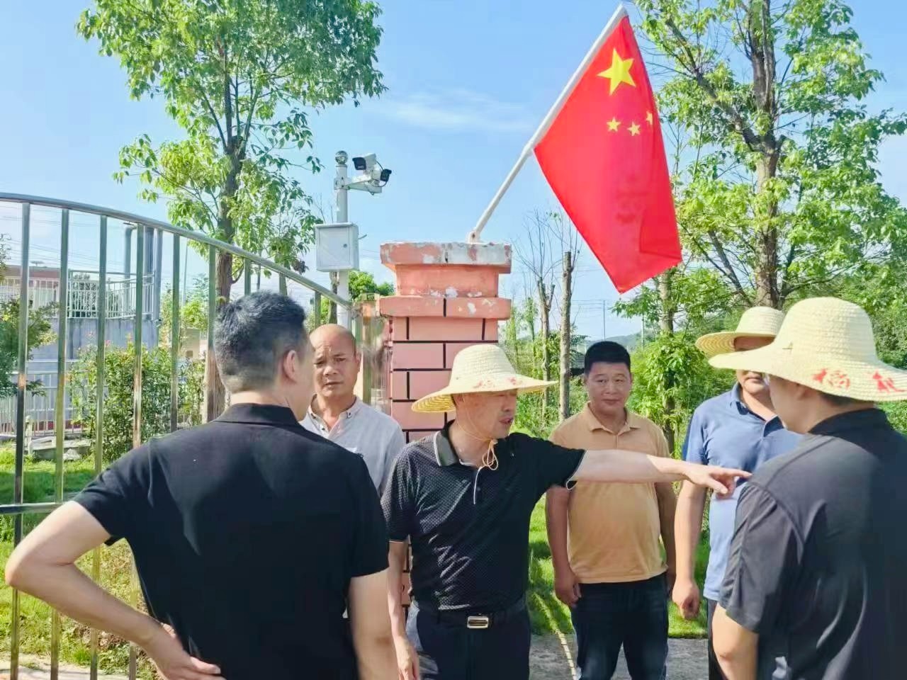 贛州市政府副市長、區(qū)委書記連天浪一行蒞臨我司污水處理廠指導(dǎo)
